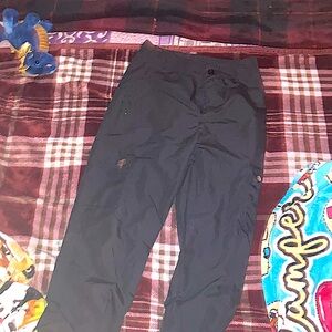 Black cropped cargos